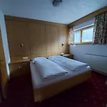 Affittacamere Haus Monika Und Haus Claudia 2*