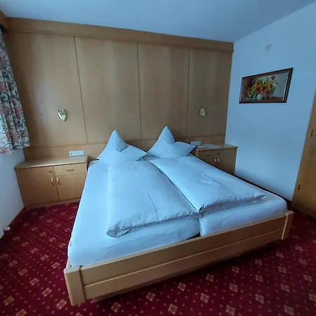 Haus Monika Und Haus Claudia Guest house 2*