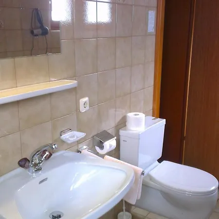 Haus Monika Und Haus Claudia Pensjonat 2*