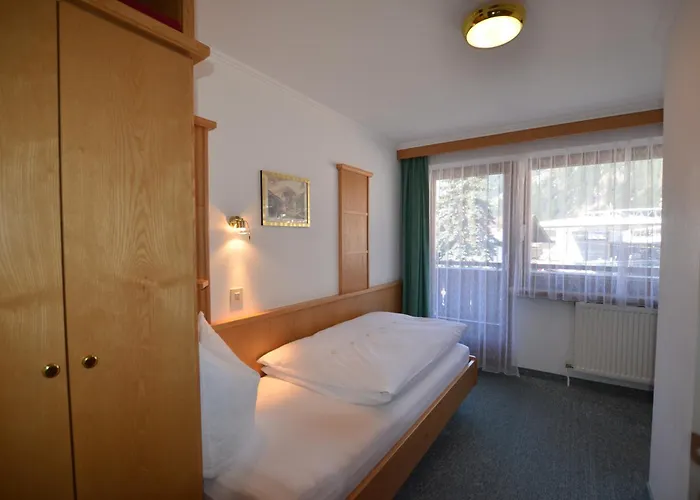 Haus Monika Und Haus Claudia Gasthuis Mayrhofen